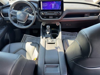 2025 Toyota Grand Highlander XLE