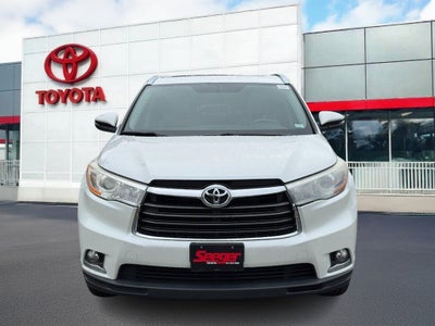 2016 Toyota Highlander Base