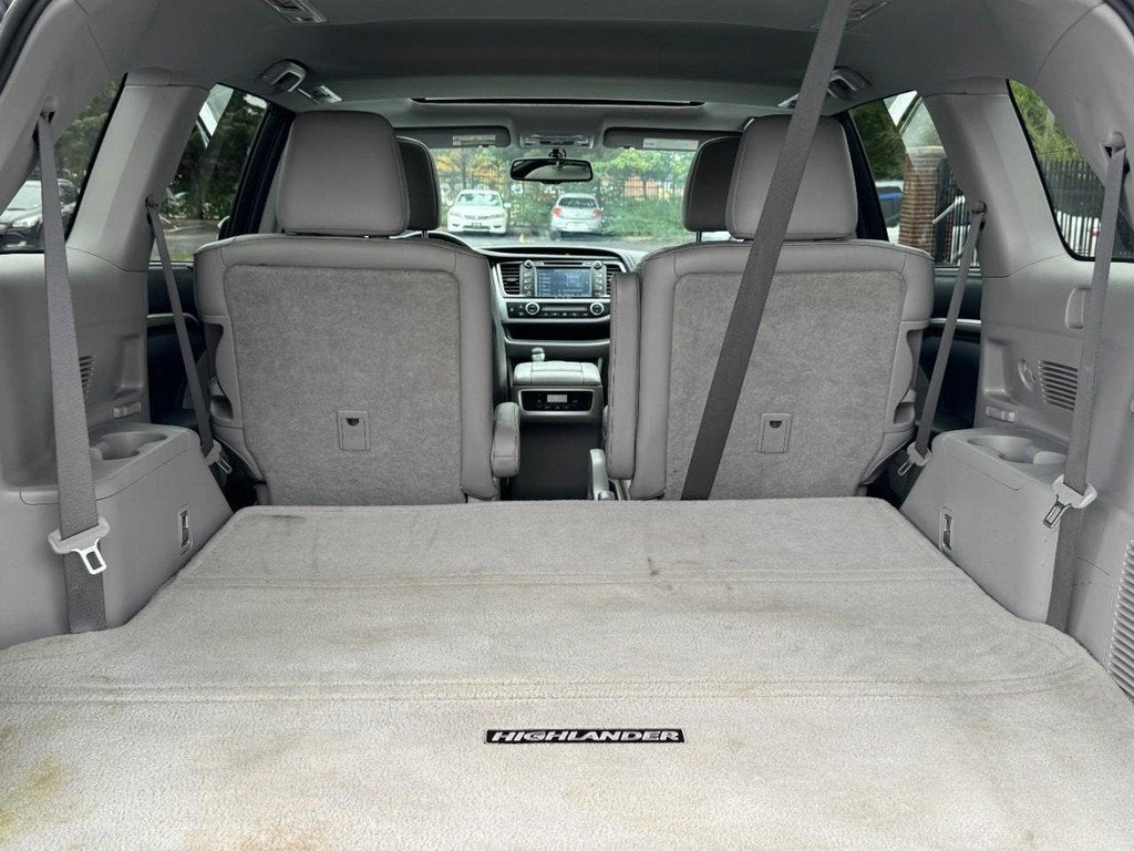 2016 Toyota Highlander Base