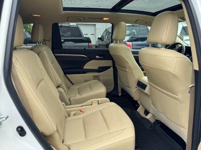 2017 Toyota Highlander Limited Platinum