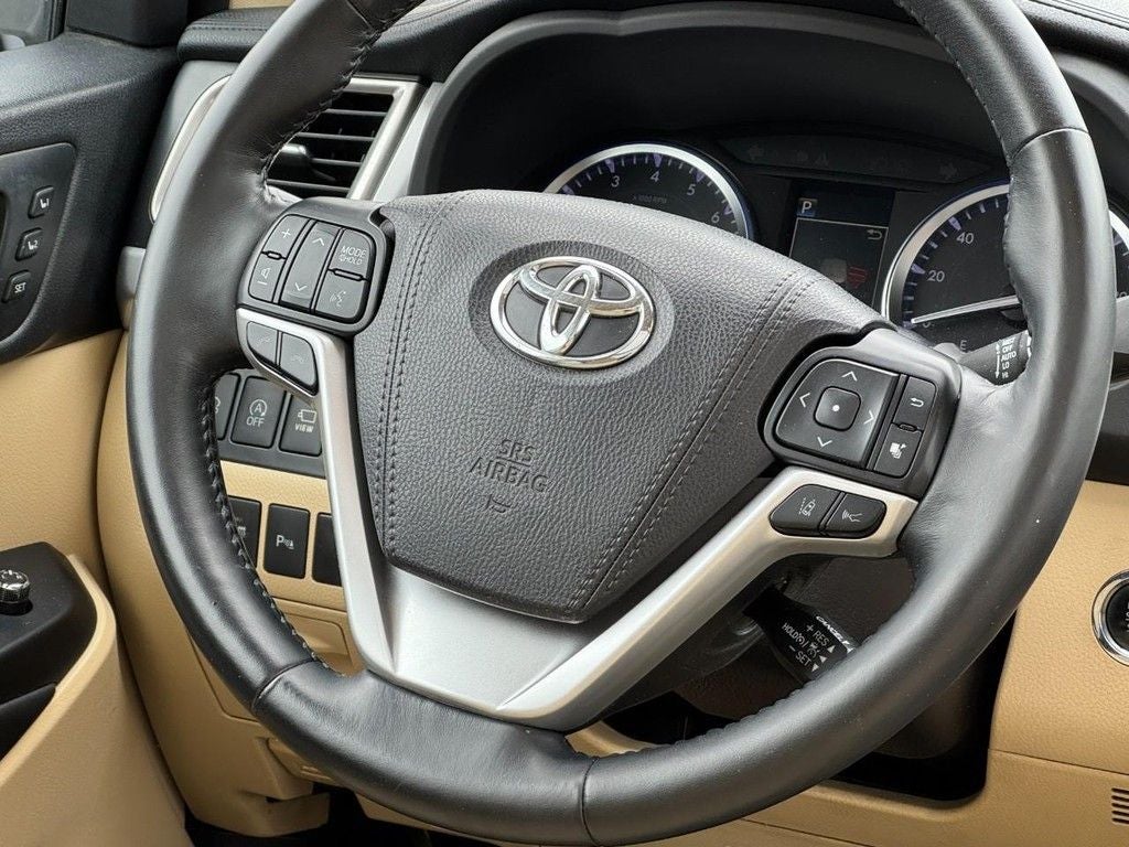 2017 Toyota Highlander Limited Platinum