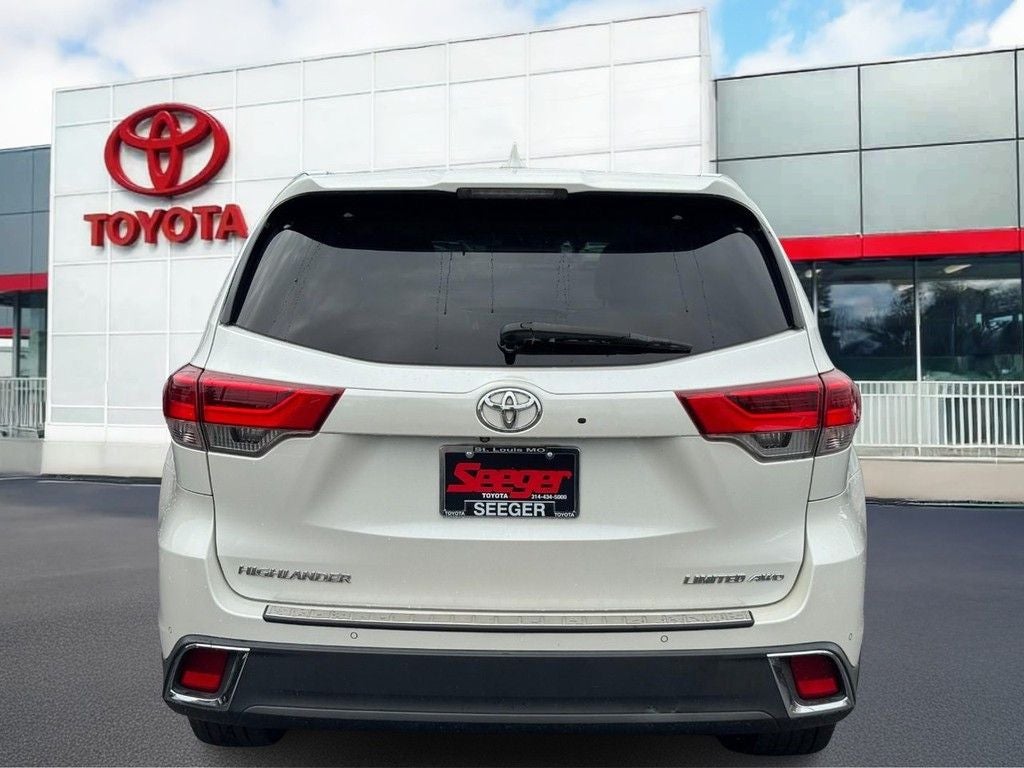 2017 Toyota Highlander Limited Platinum