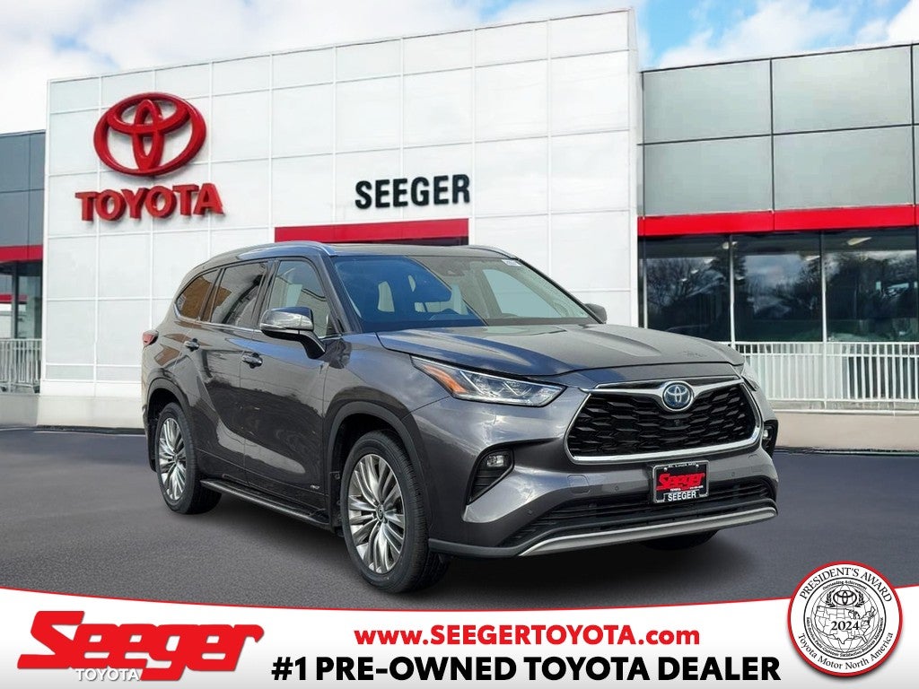 2022 Toyota Highlander Hybrid Platinum AWD (Natl)