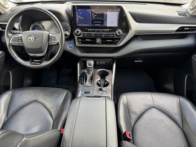 2022 Toyota Highlander Hybrid Platinum AWD (Natl)