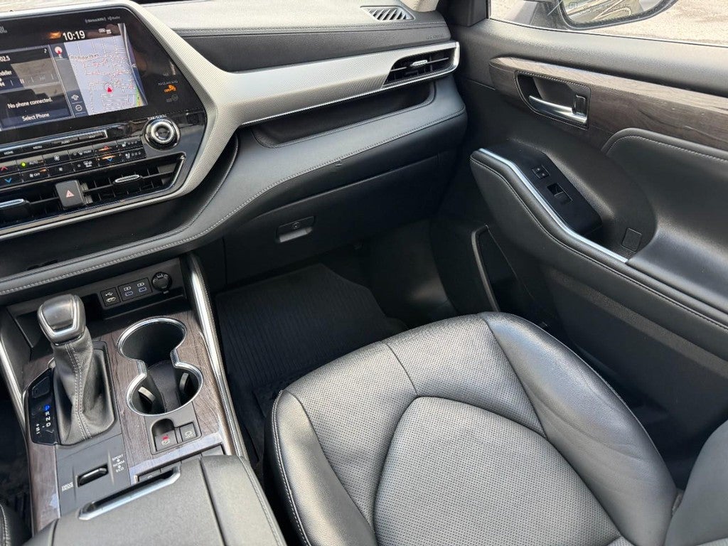 2022 Toyota Highlander Hybrid Platinum AWD (Natl)