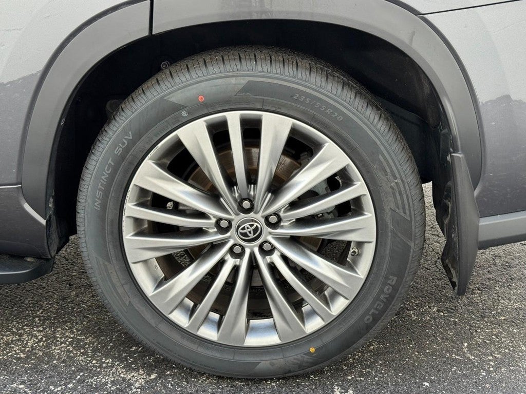 2022 Toyota Highlander Hybrid Platinum AWD (Natl)