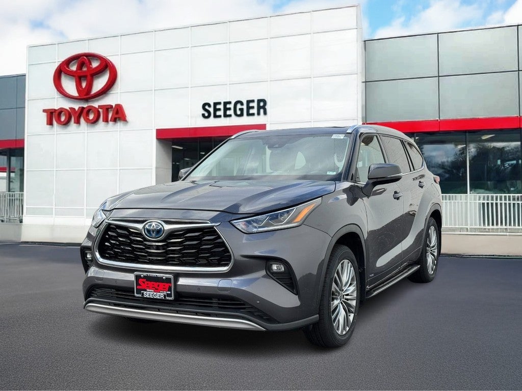 2022 Toyota Highlander Hybrid Platinum AWD (Natl)