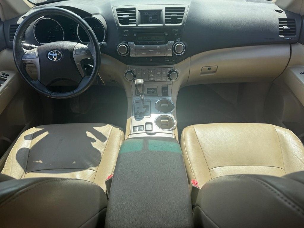 2010 Toyota Highlander SE