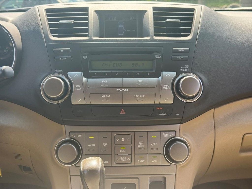 2010 Toyota Highlander SE
