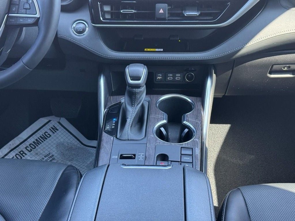 2023 Toyota Highlander Platinum