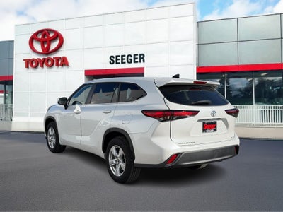 2023 Toyota Highlander LE FWD (Natl)