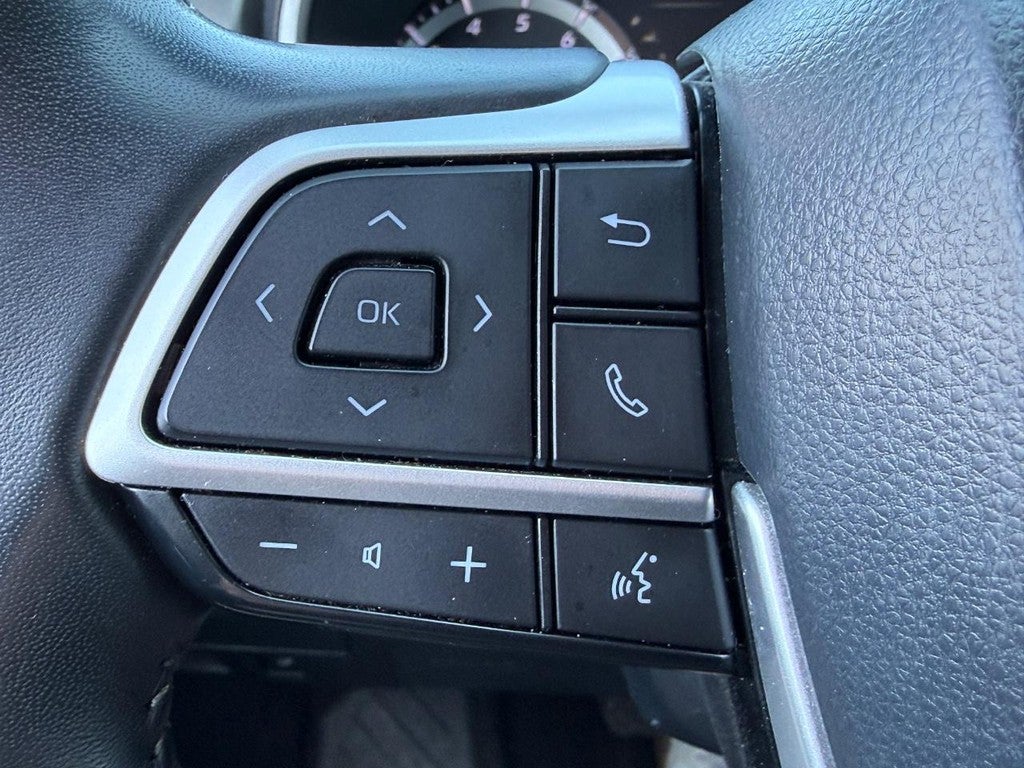 2023 Toyota Highlander XLE FWD (Natl)