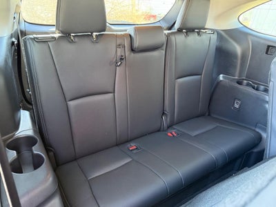 2023 Toyota Highlander LE FWD (Natl)