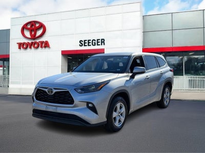 2023 Toyota Highlander LE FWD (Natl)