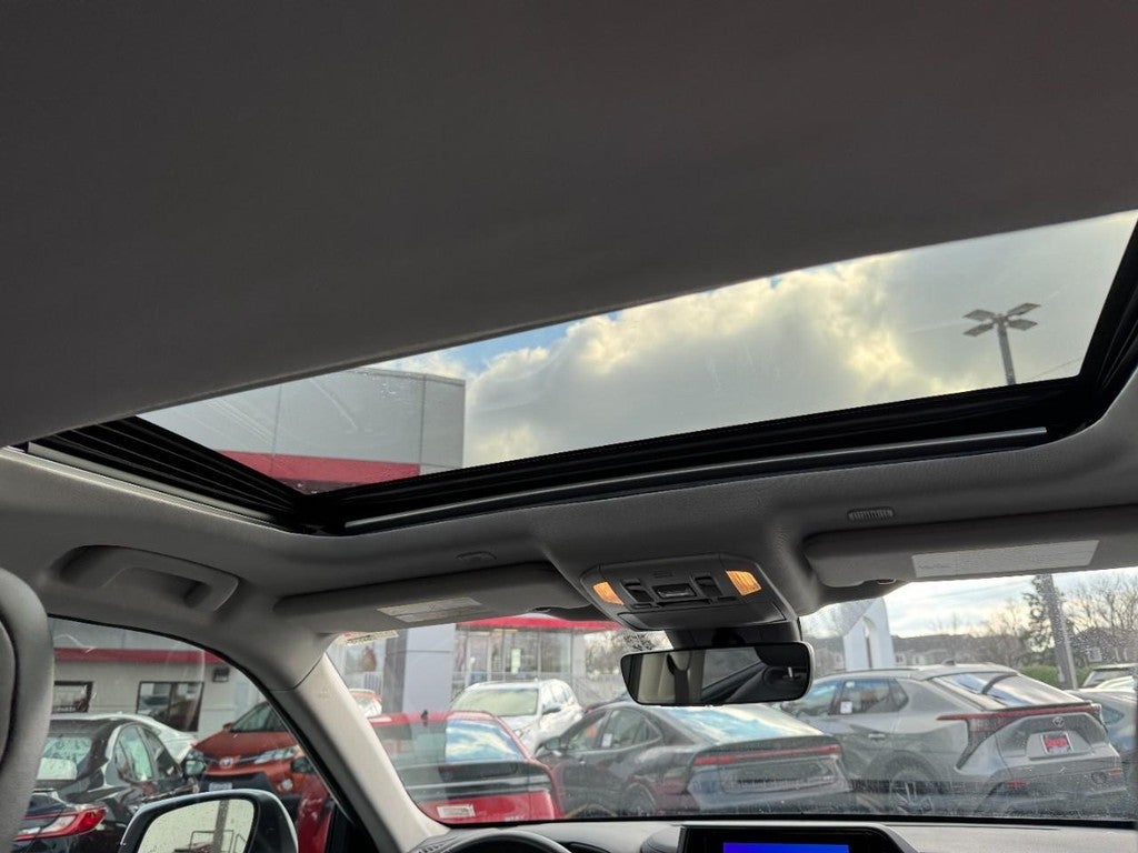 2023 Toyota Highlander FWD (Natl)