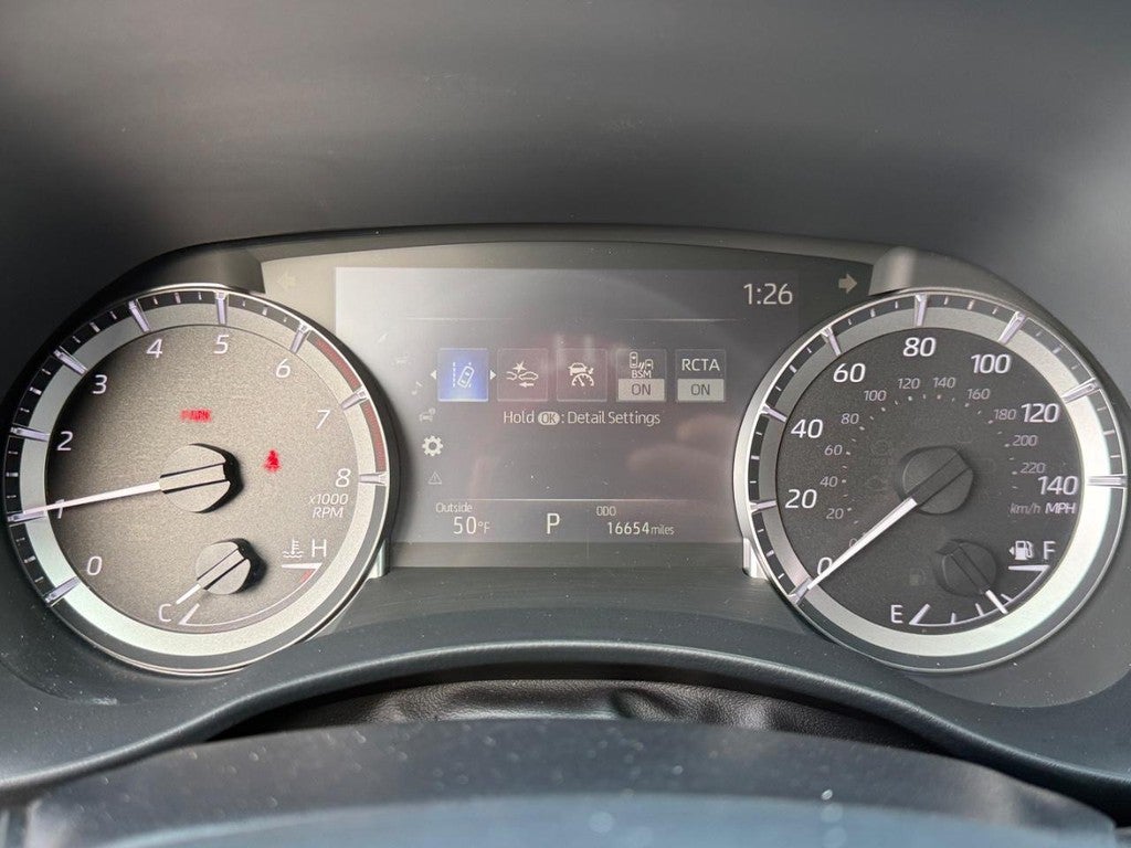 2024 Toyota Highlander LE FWD (Natl)