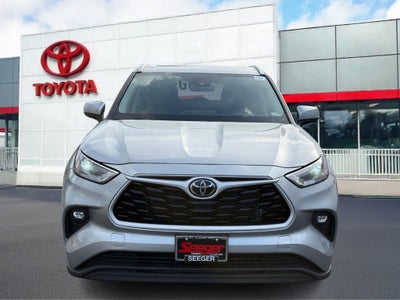 2025 Toyota Highlander Base