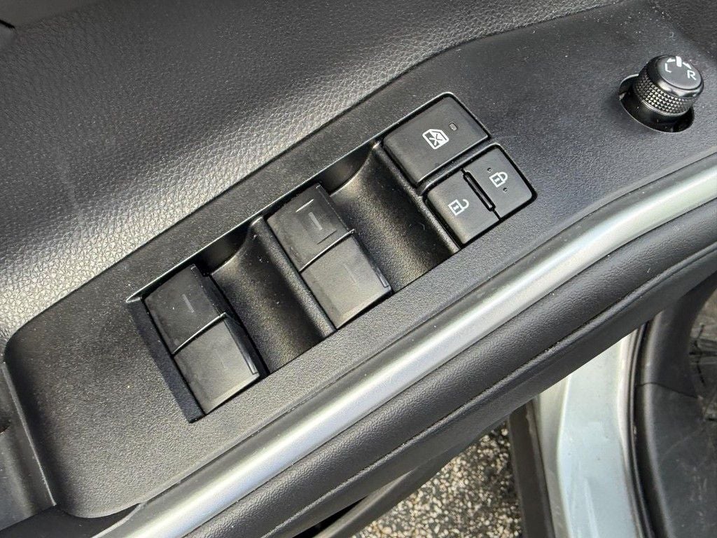 2025 Toyota Highlander Base