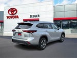 2025 Toyota Highlander Base