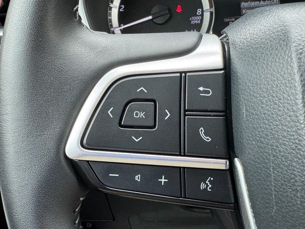2025 Toyota Highlander XLE