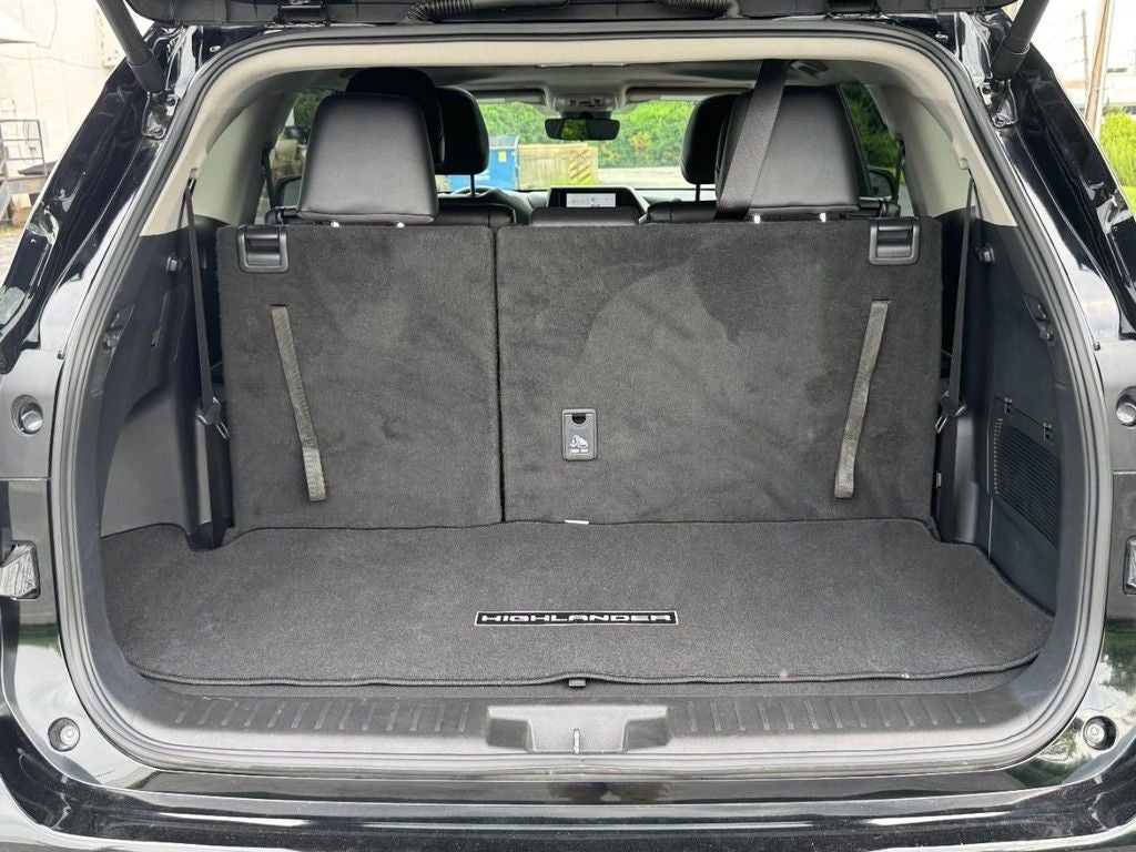 2025 Toyota Highlander XLE