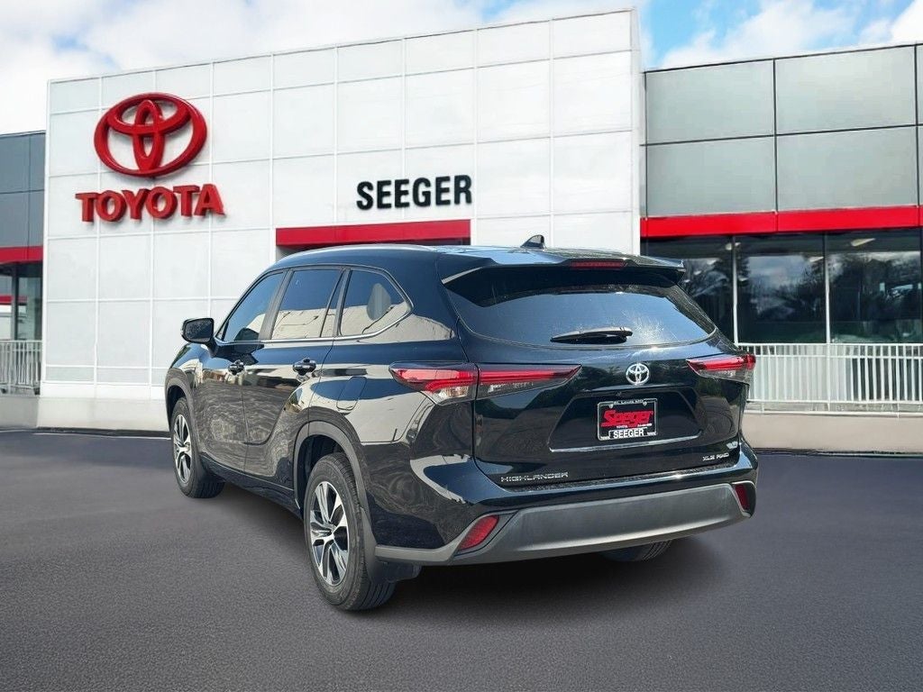 2024 Toyota Highlander XLE
