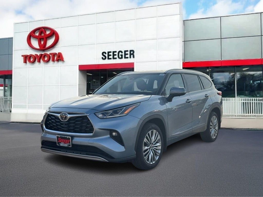 2023 Toyota Highlander L