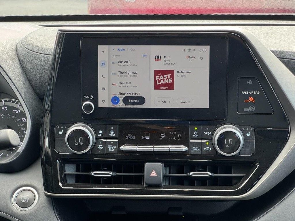 2025 Toyota Highlander XLE