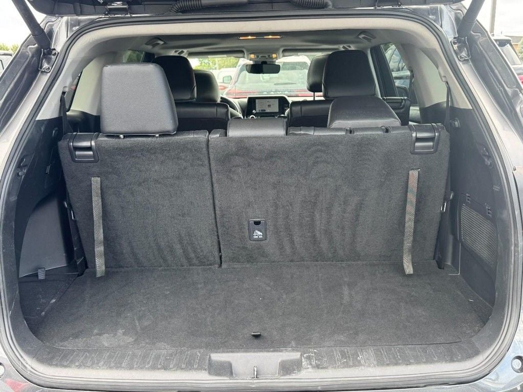 2025 Toyota Highlander XLE