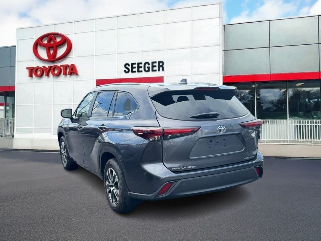 2025 Toyota Highlander XLE