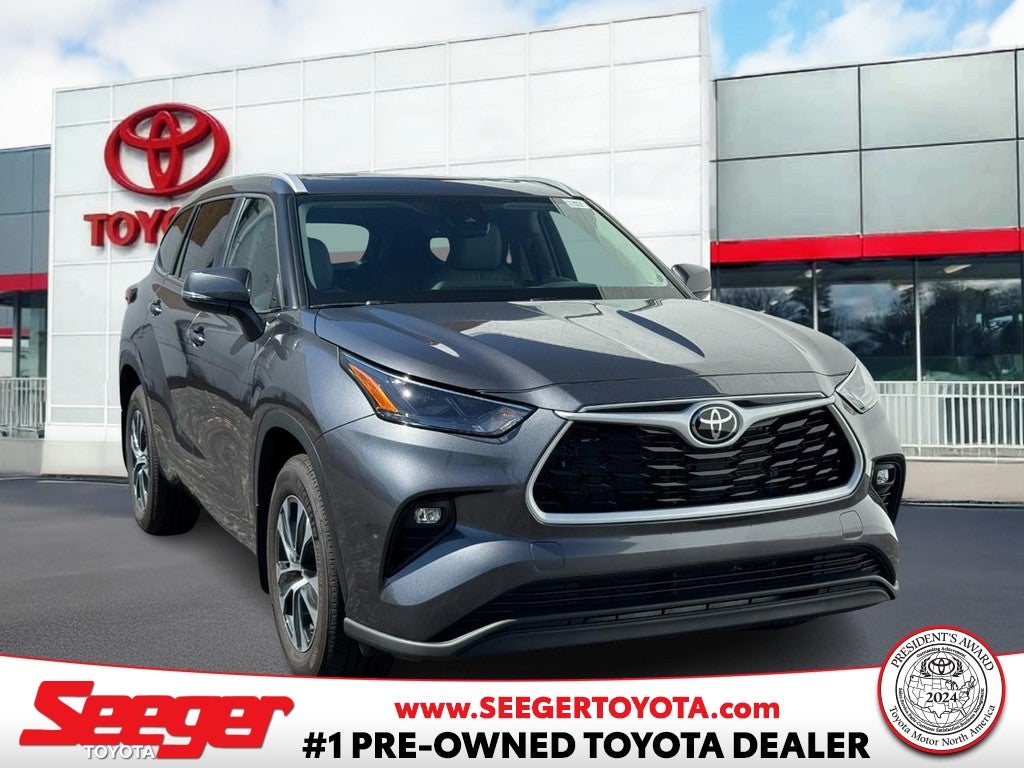 2025 Toyota Highlander AWD (Natl)