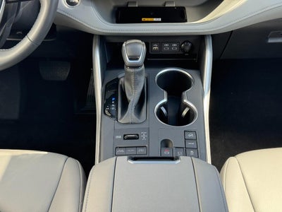 2025 Toyota Highlander AWD (Natl)