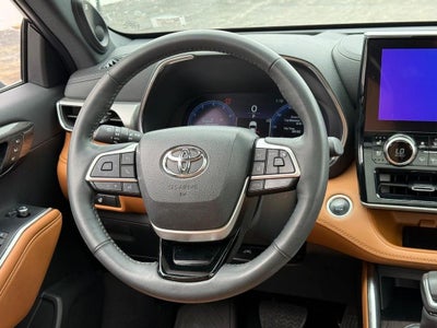 2024 Toyota HIGHLANDER Platinum