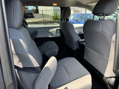 2026 Toyota Sienna LE 8 Passenger