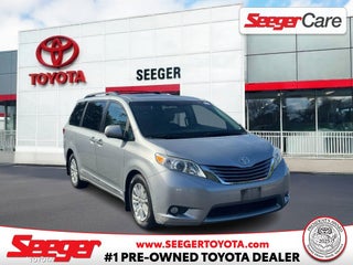 2015 Toyota Sienna XLE 8 Passenger
