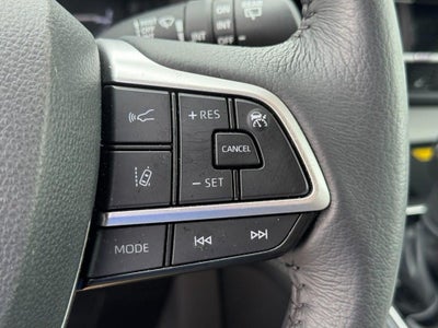 2025 Toyota Sienna XLE 8 Passenger