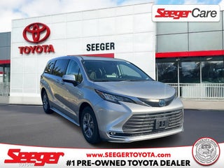 2022 Toyota Sienna XLE 7 Passenger