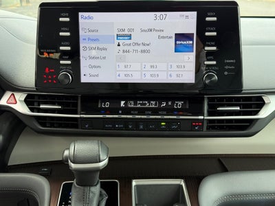 2024 Toyota Sienna XLE FWD 8-Passenger (Natl)