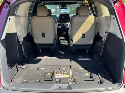 2024 Toyota Sienna XLE