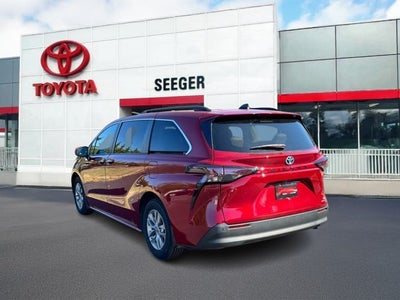 2024 Toyota Sienna XLE