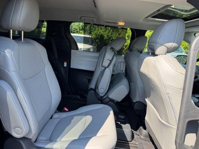 2026 Toyota Sienna XLE 8 Passenger