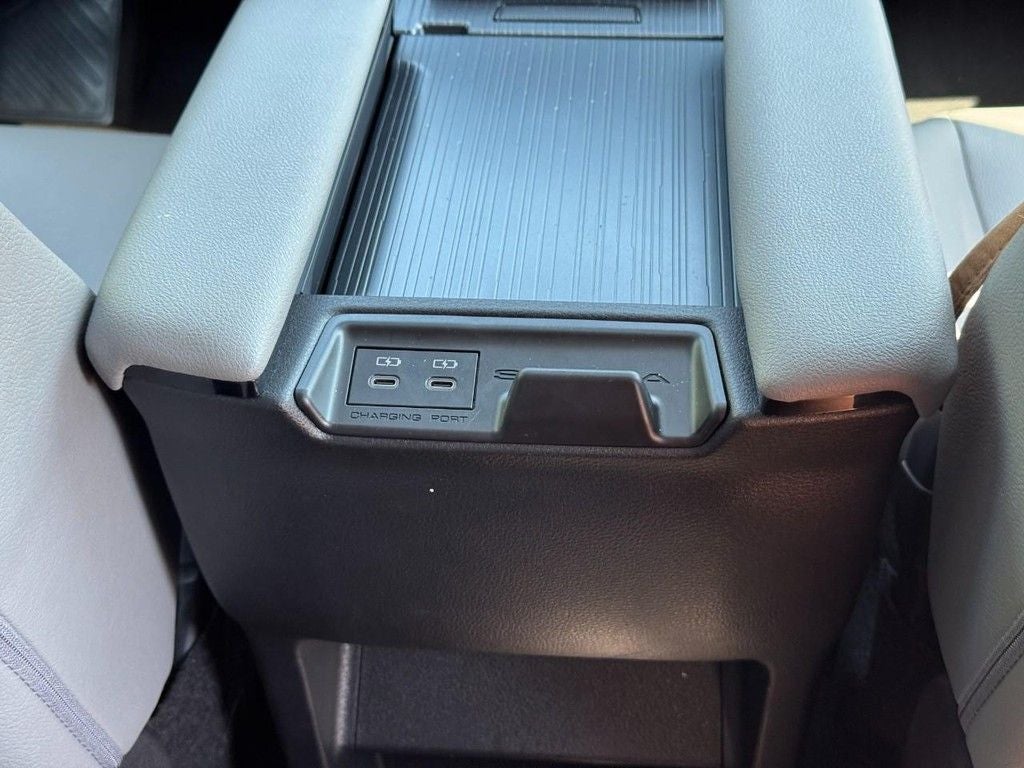 2026 Toyota Sienna XLE 8 Passenger
