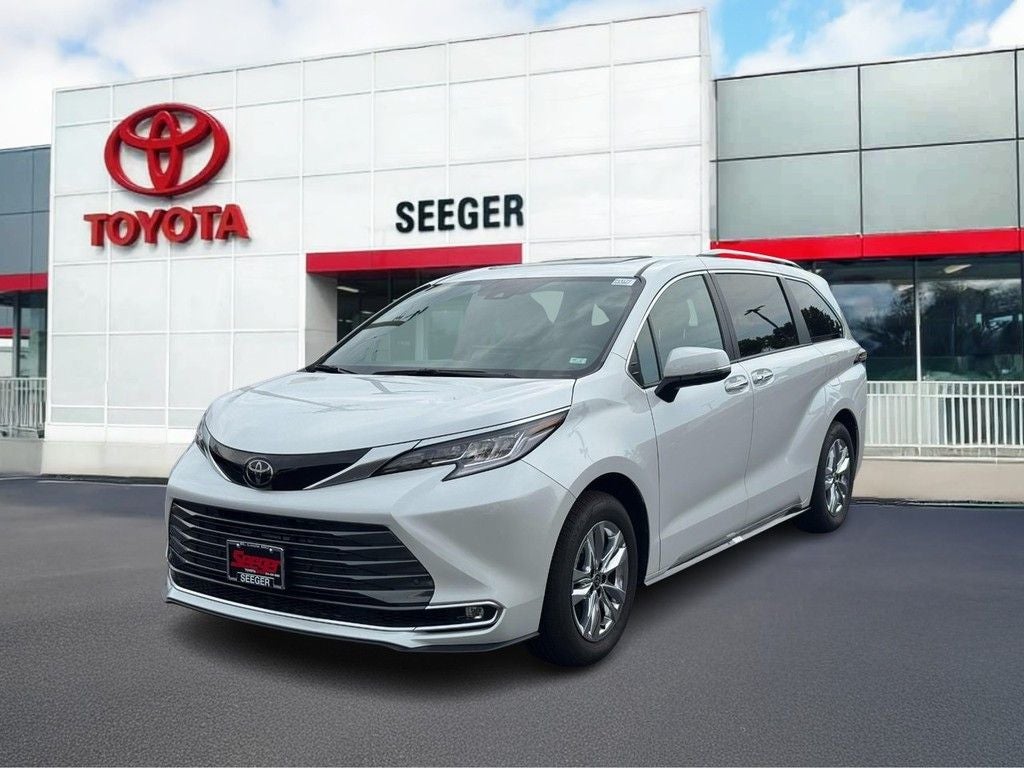 2026 Toyota Sienna Limited 7 Passenger