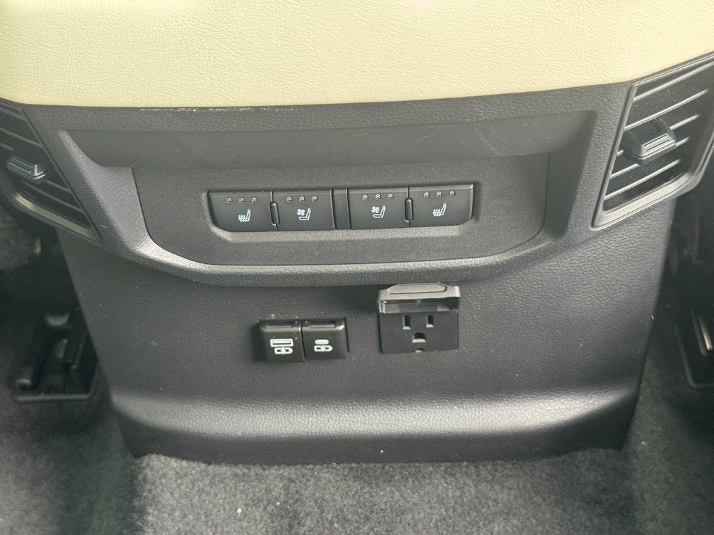 2024 Toyota Tundra Hybrid Capstone