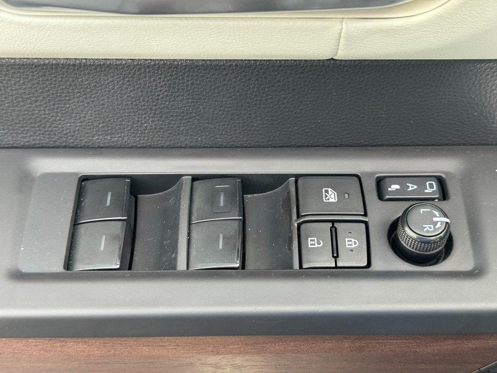 2024 Toyota Tundra Hybrid Capstone