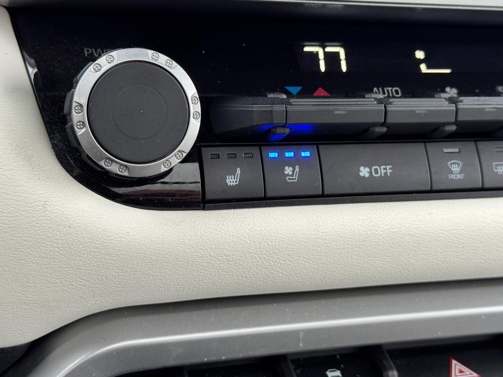 2023 Toyota Tundra 4WD Capstone Hybrid CrewMax 5.5' Bed (Natl)