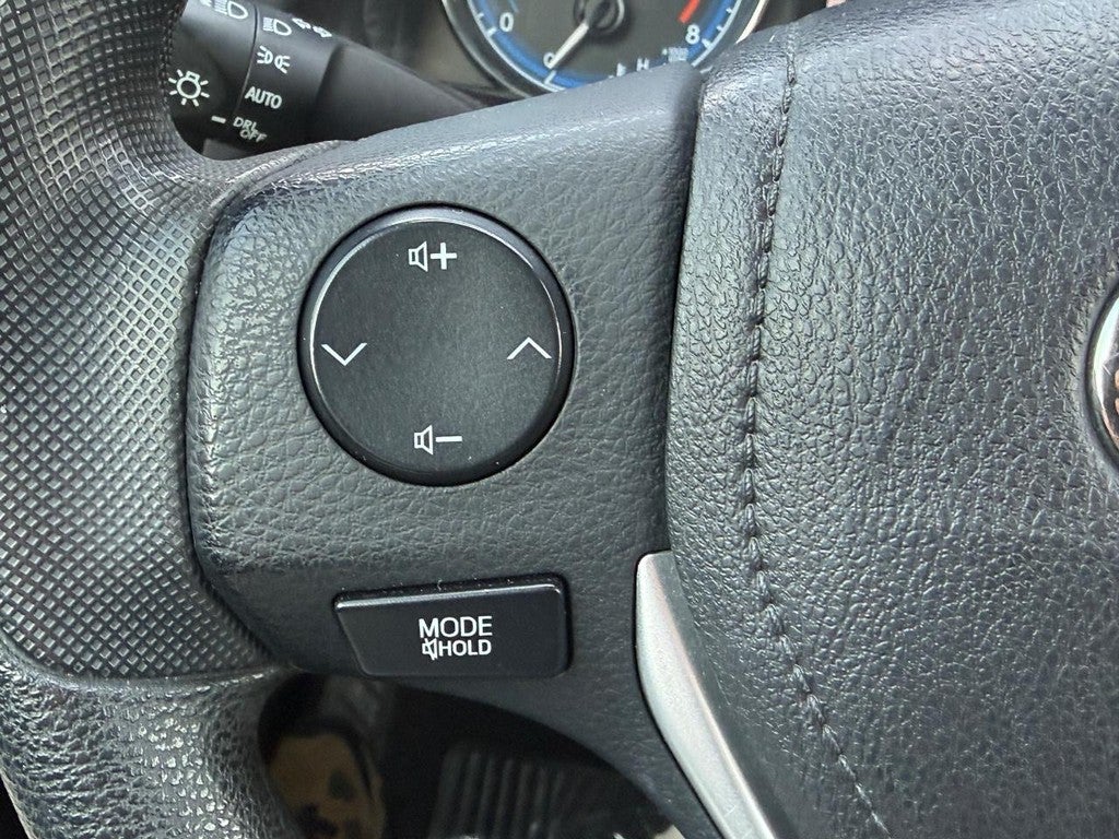 2017 Toyota Corolla LE CVT (Natl)