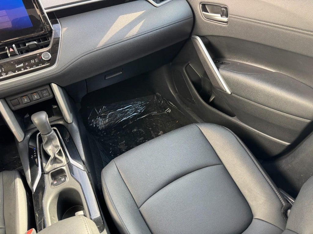 2024 Toyota Corolla Cross XLE 2WD (Natl)