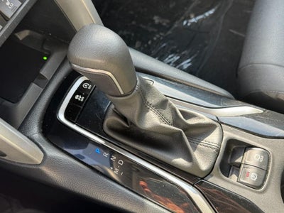 2024 Toyota Corolla Cross XLE 2WD (Natl)