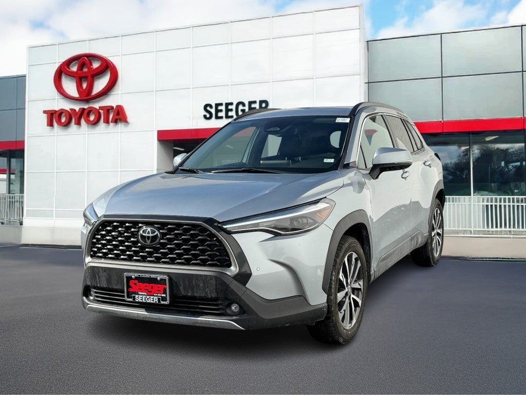 2024 Toyota Corolla Cross XLE 2WD (Natl)